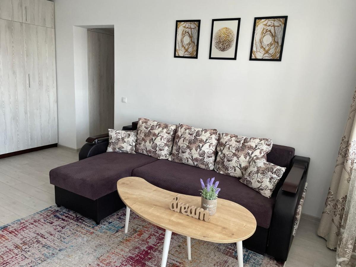 Elite Apartment Targoviste Exteriér fotografie