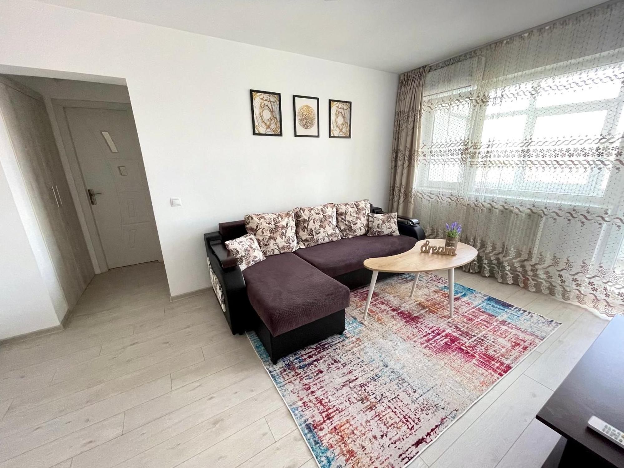 Elite Apartment Targoviste Exteriér fotografie